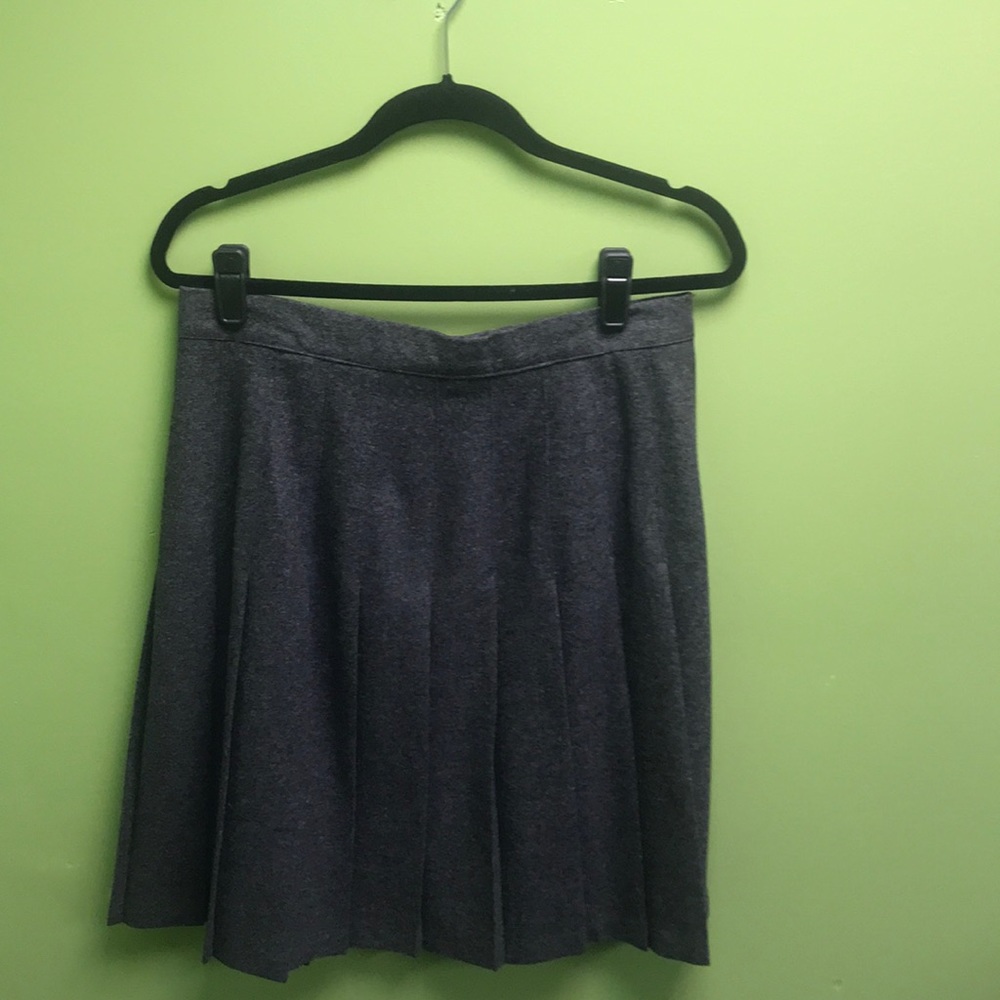 Brand new grey pleated skirt